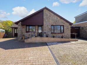 Exterior - Willow Cottage (Seahouses)