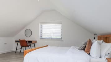 4 kamar tidur, Wi-Fi gratis, dan didekorasi berbeda-beda