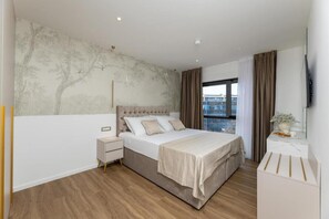 Desk, travel cot, free WiFi, bed sheets - Sunday Residence Superior Double Room (Split)