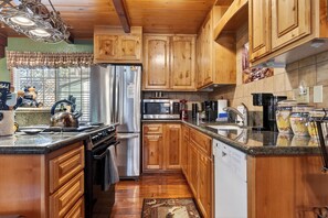 Fridge, microwave, oven, stovetop - Game Room + Arcade + Hot Tub + Cozy Cabin | Lake + Ski Access | The Nut House (Big Bear)