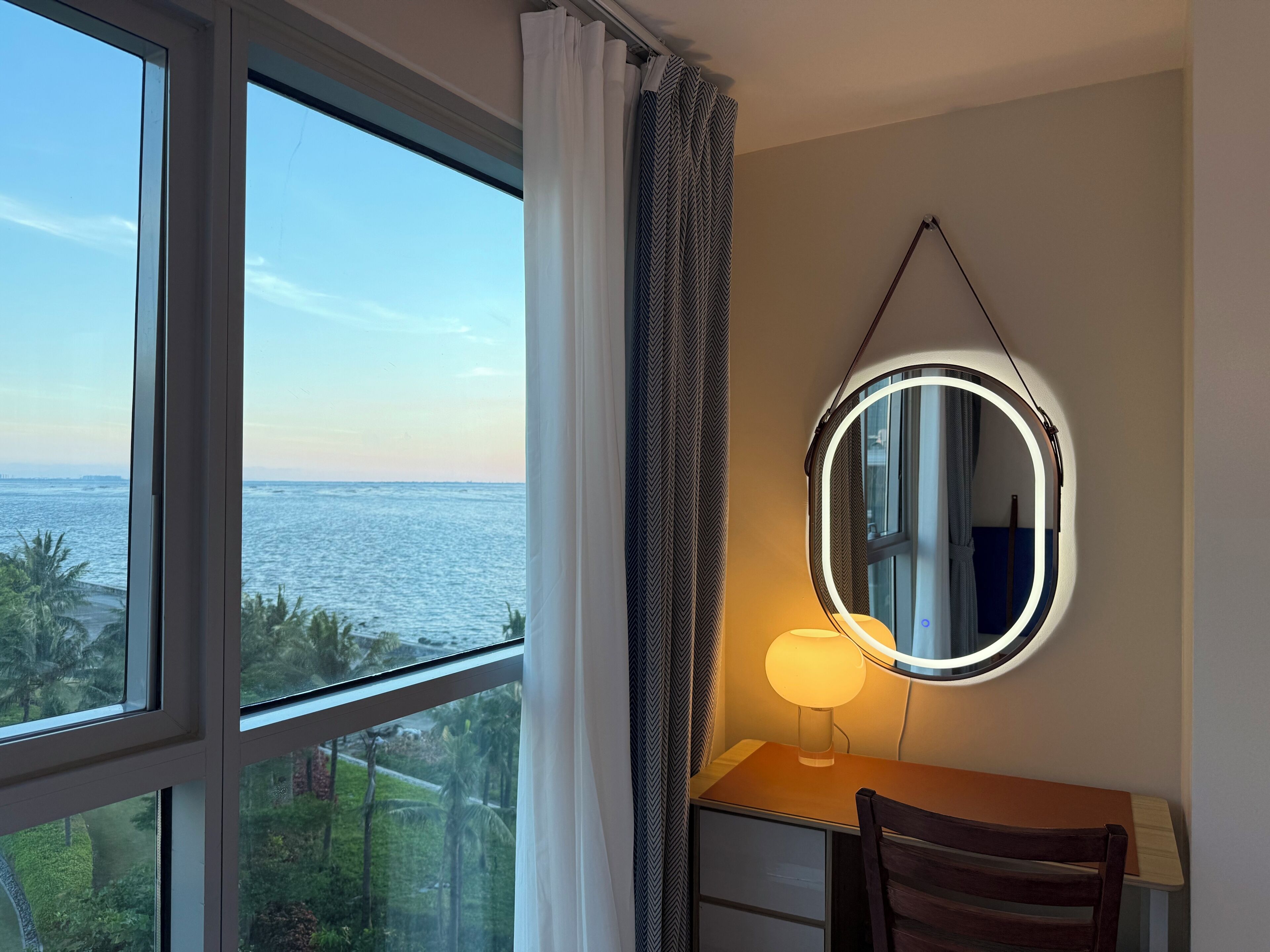 Luxury Apartment, Balcony, Bay View