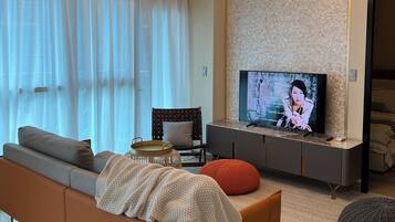 Luxury Apartment, Balcony, Bay View