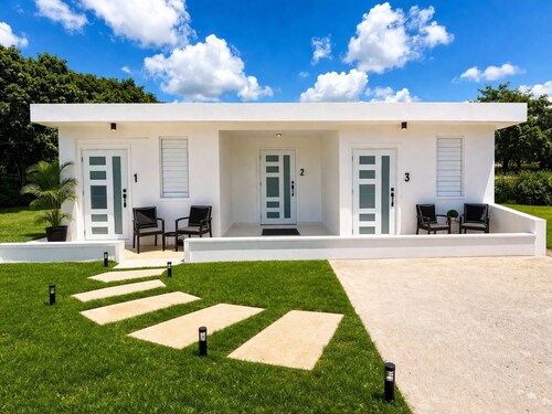 Charming and Private Stay in Fajardo - Near Ferry - Beaches - EL Yunque - Biobay