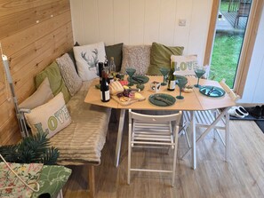 Dining - Sherwood Pines - Family Pod 2 (Mansfield)