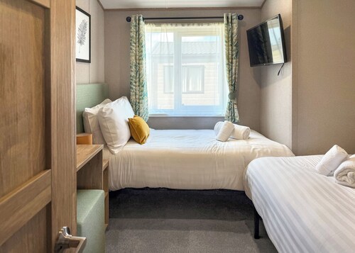 Exclusive Lodge 4 bed HT Pet
