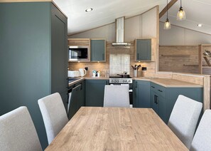 Fridge, oven, stovetop, toaster
