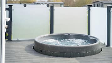 Outdoor spabad