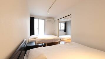 2 bedrooms, WiFi, bed sheets