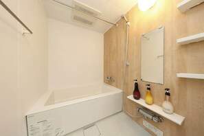 Shower, hair dryer, shampoo - 5 minutes walk from Asakusa Sta. (Sumida City)