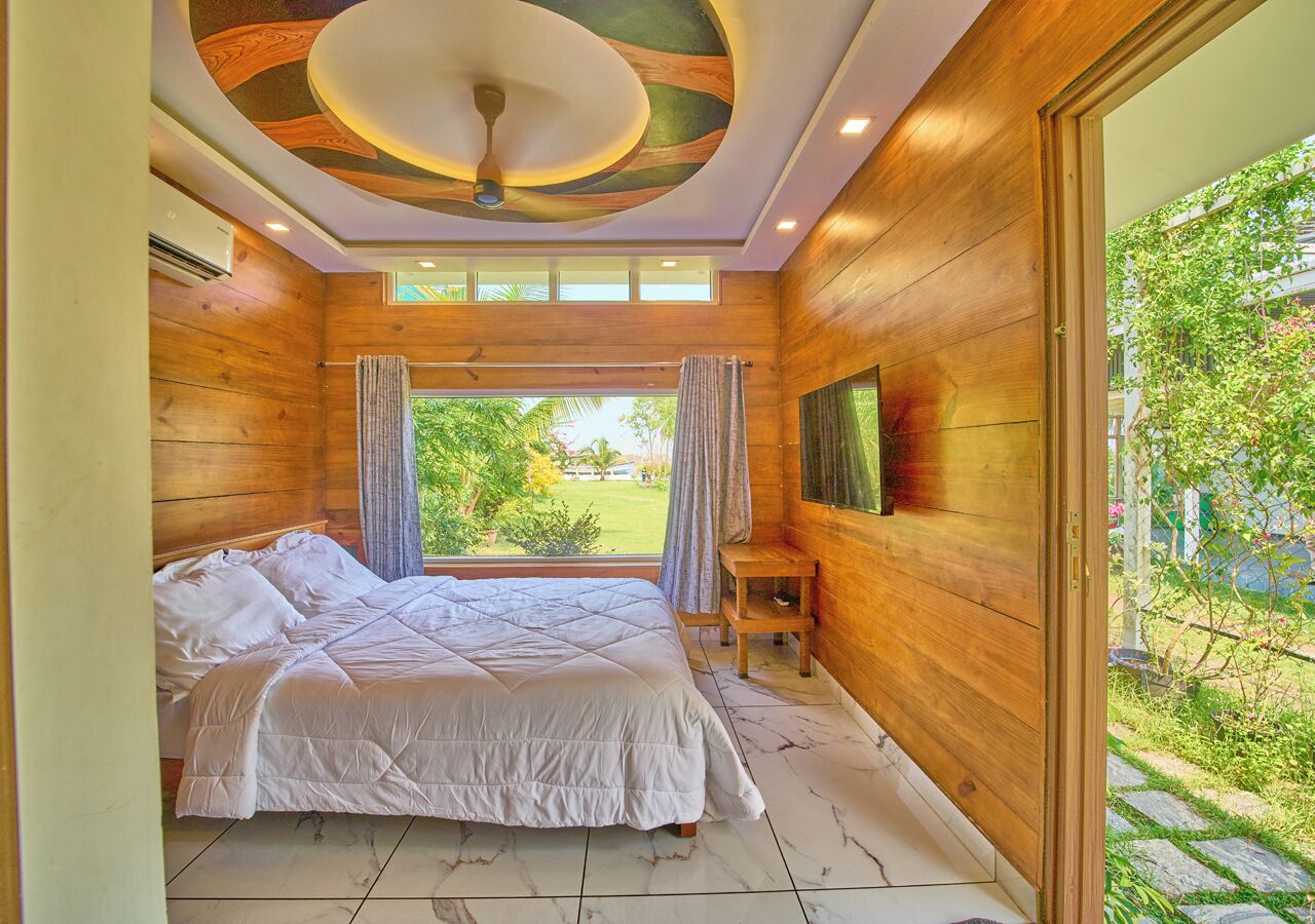 Premium Villa, Air conditioning, Lake View | Free WiFi