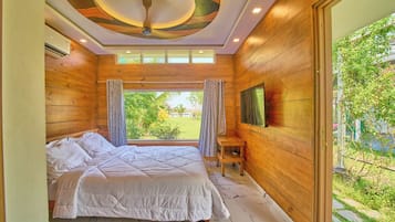 Premium Villa, Air conditioning, Lake View | Free WiFi