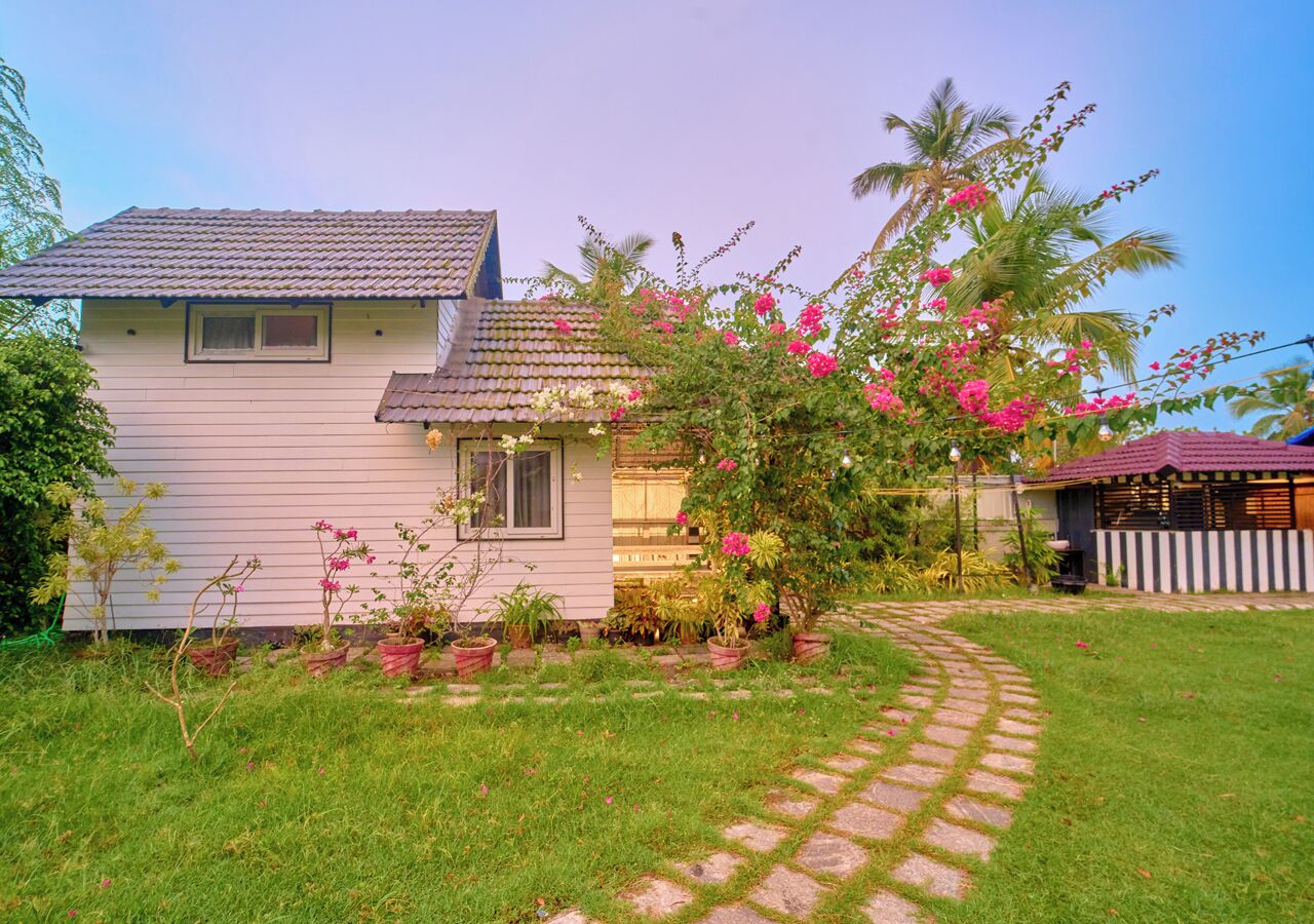 Deluxe Villa, Air conditioning, Lake View | Exterior