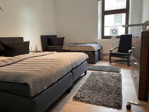WiFi, bed sheets - Fewos4seasons vacation apartment 5 (Oberwiesenthal)