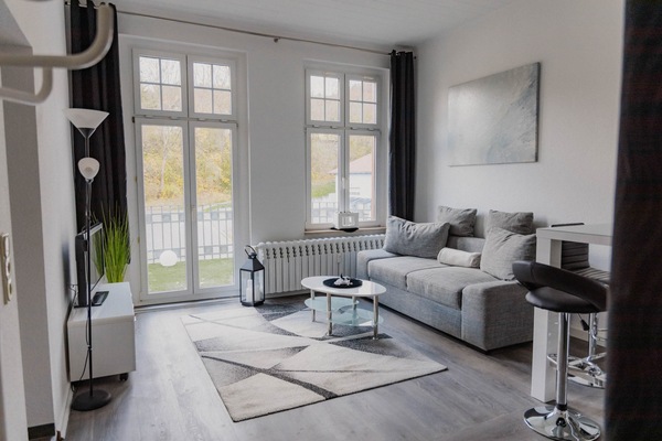 08 Wohnzimmer Foto 1