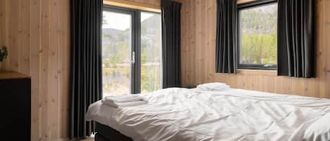 4 Schlafzimmer, Bügeleisen/Bügelbrett, WLAN, Bettwäsche