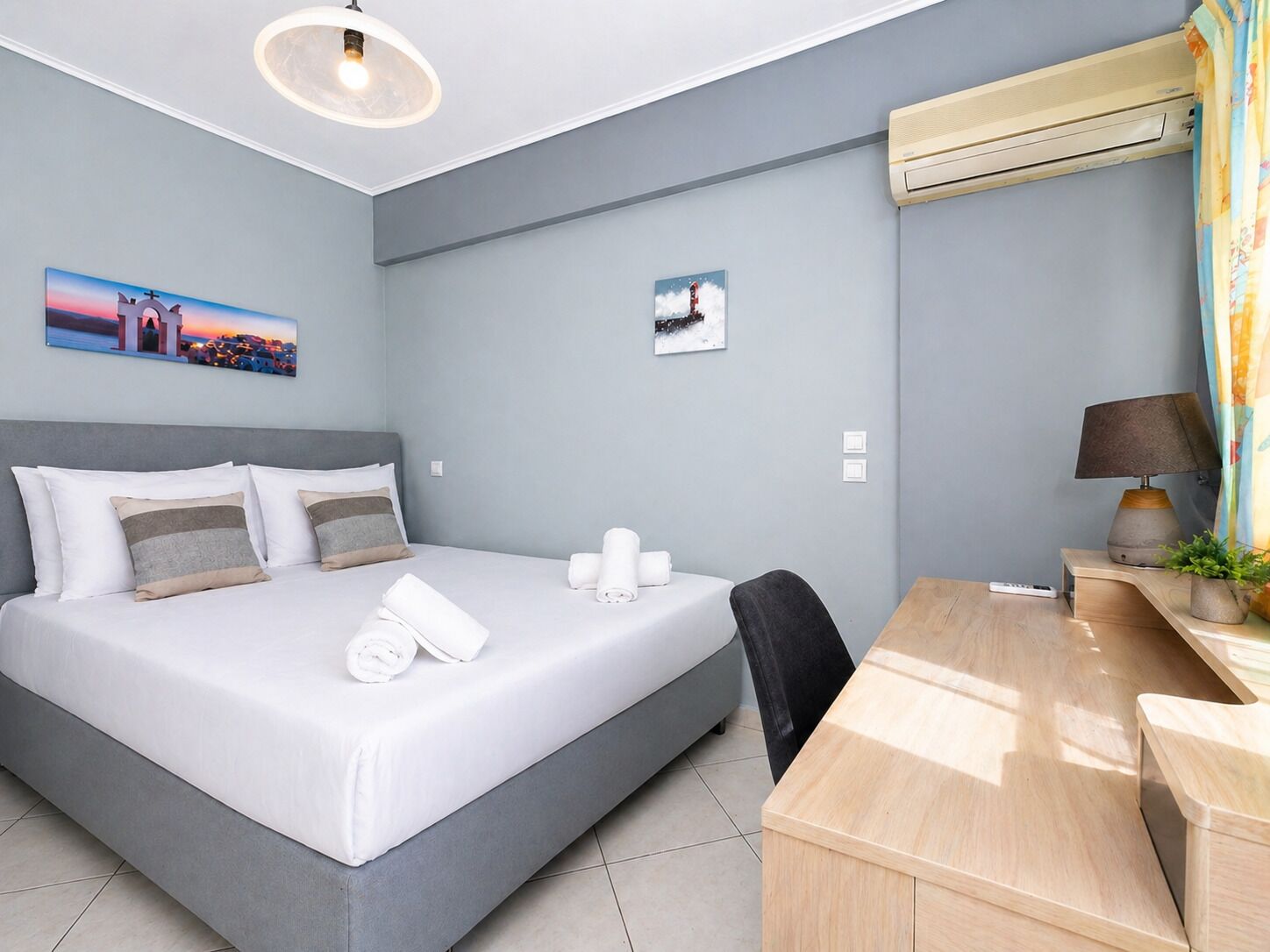 Iron/ironing board, internet, bed sheets
