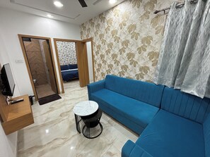 1 BHK | บริเวณนั่งเล่น
