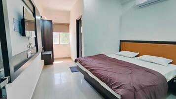 Deluxe Double Room, City View