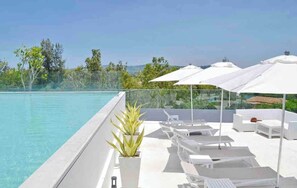 Pool - Two-Bedroom Oceanstone Apartment by Capital Pro (Bangtao)
