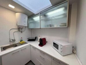 Private kitchen - Cozy apartment very well communicated (Madrid)