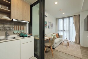 TV - 1BR Apartment 800m to Bangtao Beach | CapitalPro (Bangtao)