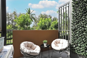 Property grounds - 1BR Apartment 800m to Bangtao Beach | CapitalPro (Bangtao)