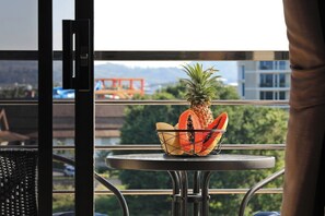 Outdoor dining - 1BR Apartment near Mai Khao Beach | CapitalPro (Mai Khao)