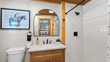 Hair dryer, towels