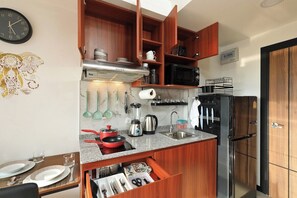 Fridge, microwave, stovetop, toaster - Garden View Studio near Maikhao Beach |Capital Pro (Mai Khao)