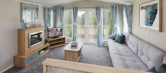 Classic Holiday Home for 6, relaxing family getaway near Durdle Door
