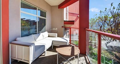 Bright 1 Bdrm at Amenity Rich Resort 102