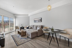 Deluxe Condo, 1 Bedroom, Pool Access, Mountain View | Living area | 55-inch TV with cable channels