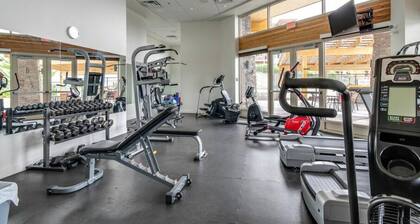 Bright 1 Bdrm at Amenity Rich Resort 102
