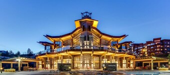 Bright 1 Bdrm at Amenity Rich Resort 102