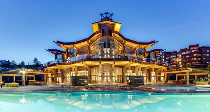 Bright 1 Bdrm at Amenity Rich Resort 102