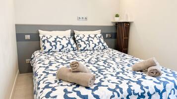 Comfort Apartment | Iron/ironing board, free WiFi