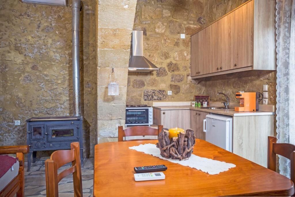 Refrigerador, horno, placa de cocina, cafetera/tetera