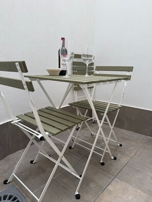 Outdoor dining - Vrbo Property (Fuengirola)