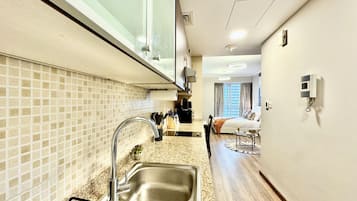 Design Studio, City View | Ketuhar gelombang mikro