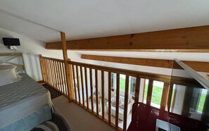 2 dormitorios, tabla de planchar con plancha, wifi y ropa de cama
