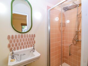 Shower - The Barn (Malvern)