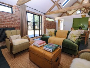 Living area - The Barn (Malvern)