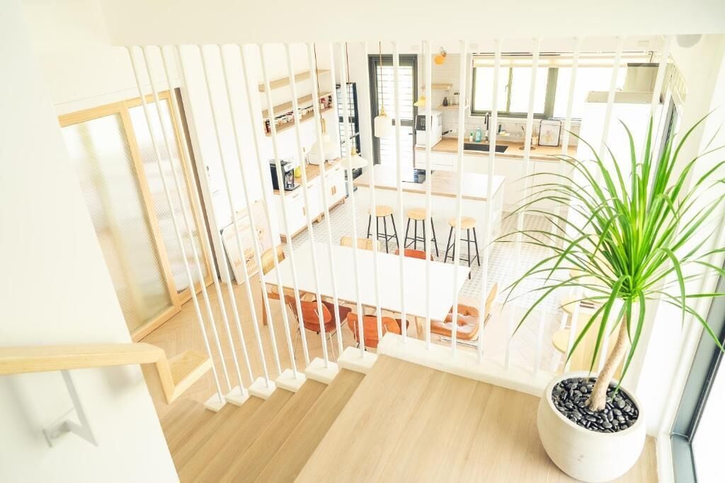 Basic Studio, Balcony, Mountain View | Interior