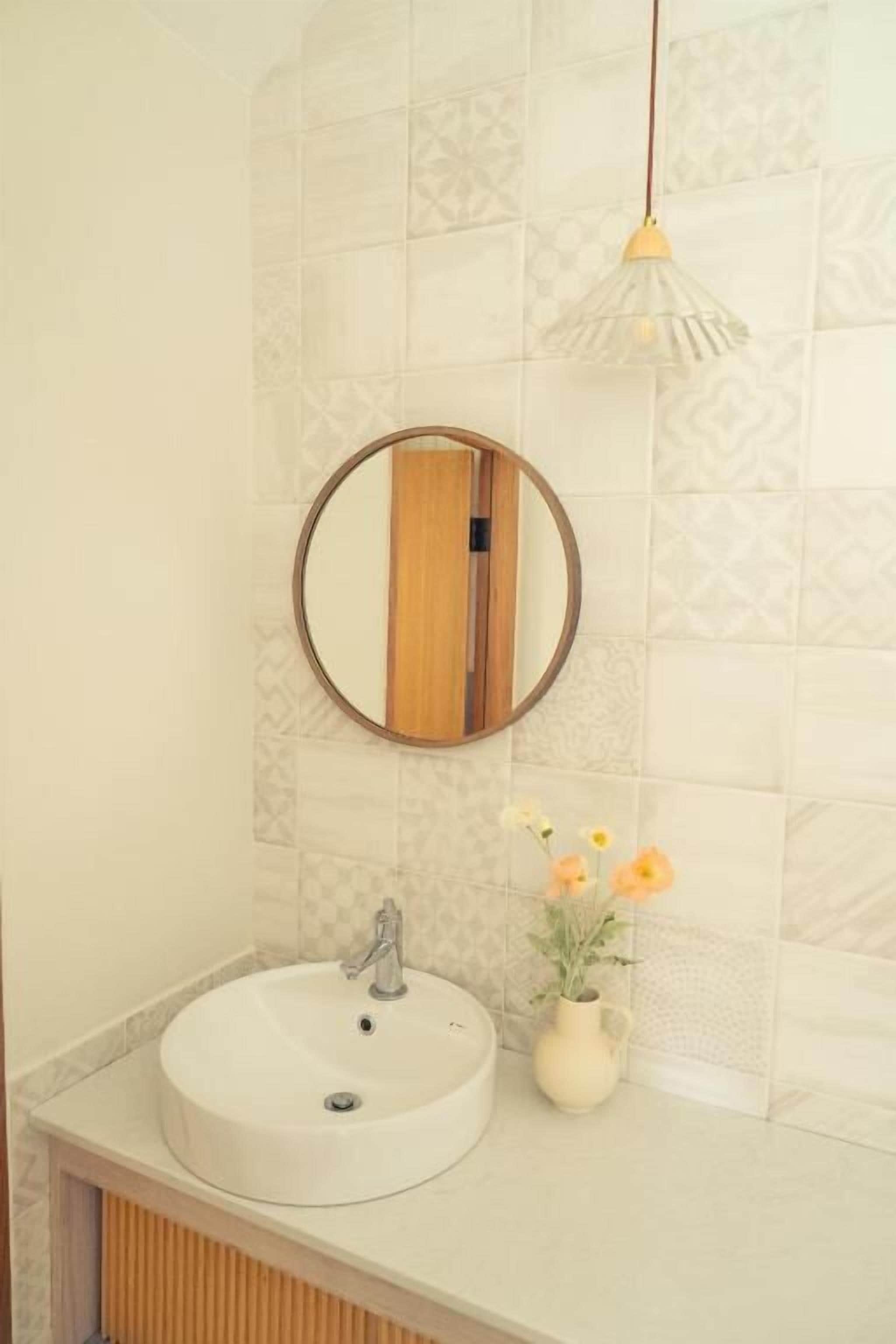 Basic Studio, Balcony, Mountain View | Bathroom | Hydromassage showerhead, designer toiletries, hair dryer, bathrobes