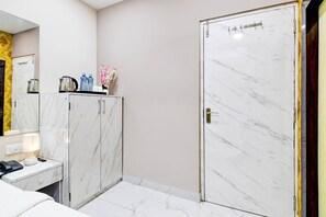House | Bathroom - Deluxe With Twin Bed BK International (Kolkata)