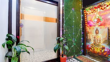 House | Reception