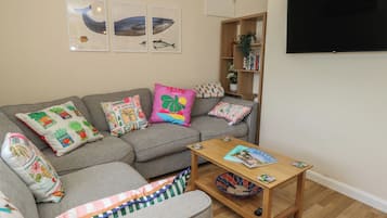 Cottage | Living area