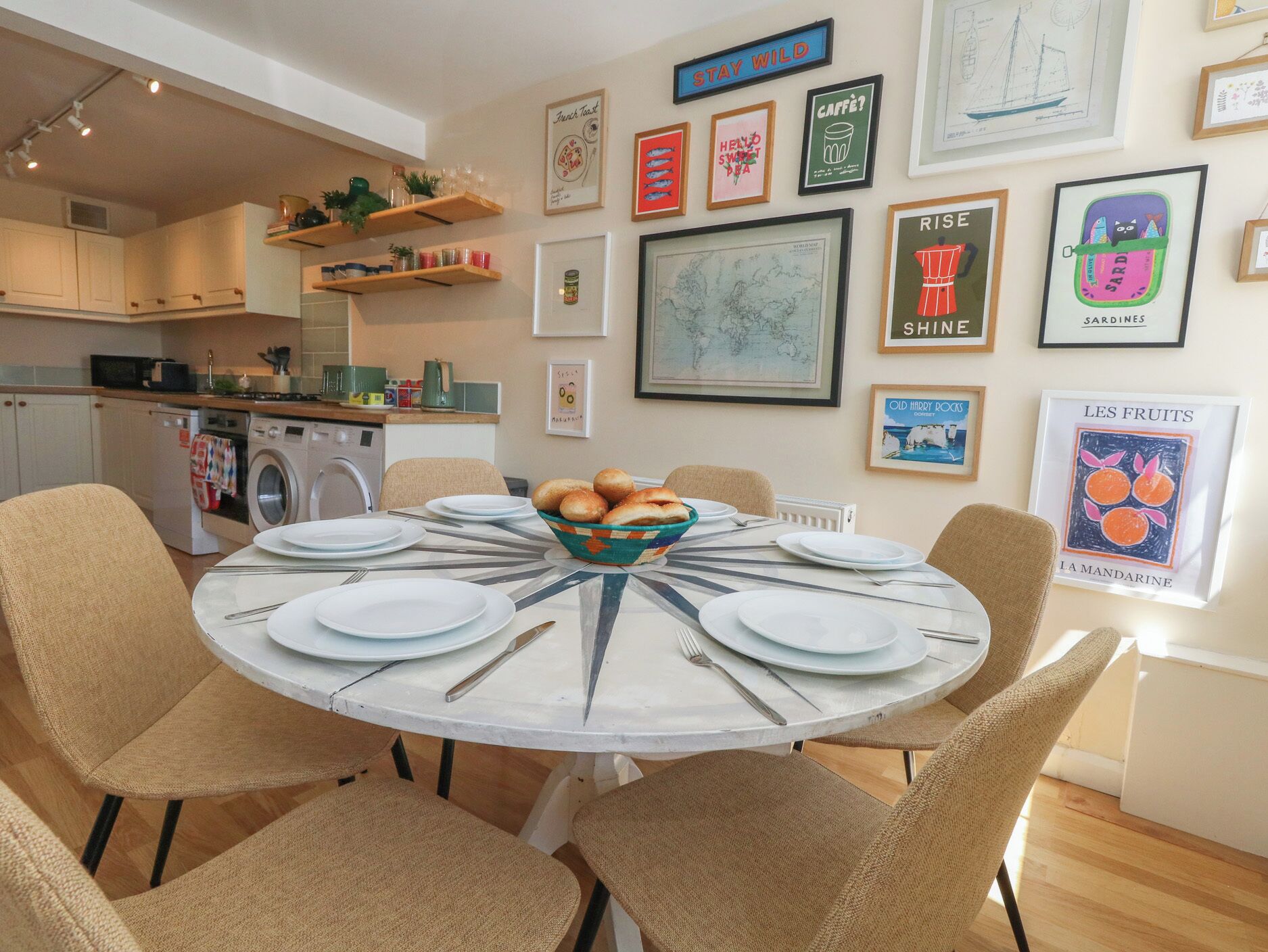 Cottage | Dining