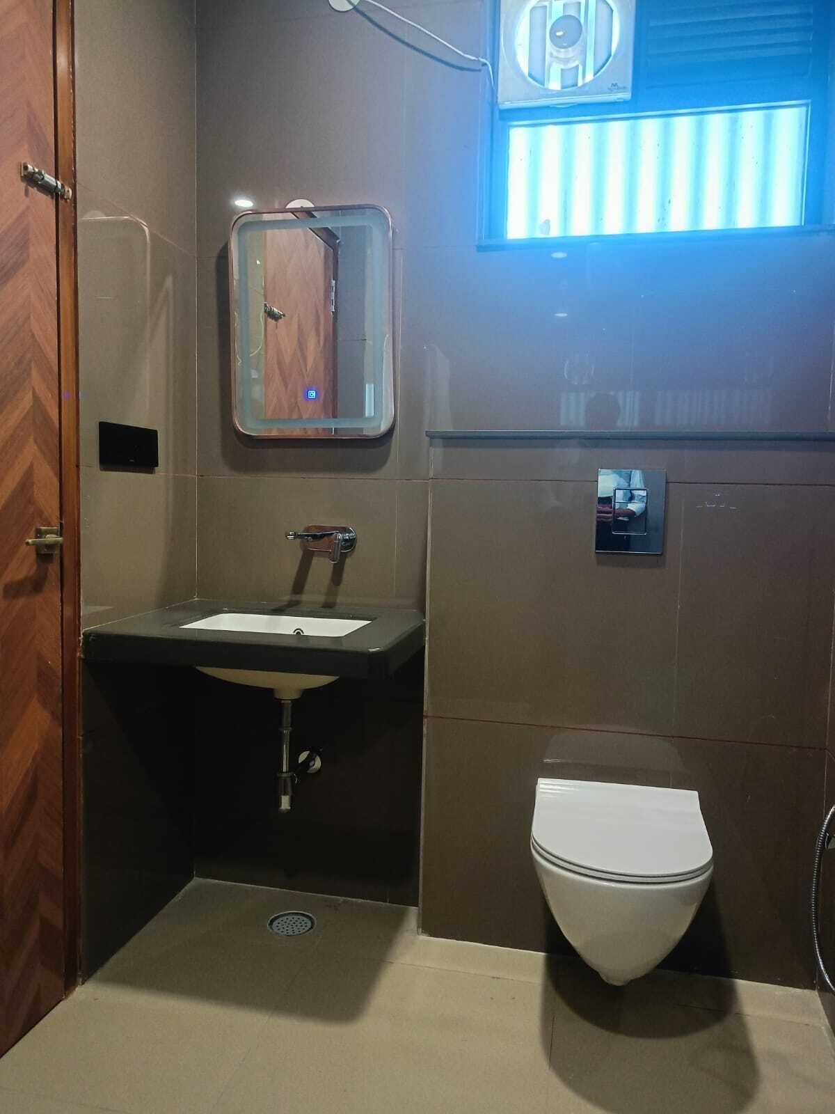Suite | Salle de bain | Douche, serviettes fournies, savon, shampoing