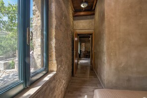 Interior - Petrakis Cretan Homes "Emmanouil" (Lousakies, Kissamos)